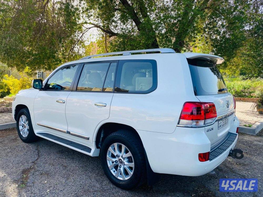 لاند كروز GX.R V8 ٢٠١٦ الساير عداد ٣٨٩ ألف شرط الفحص صبغ قطعتين فقط3