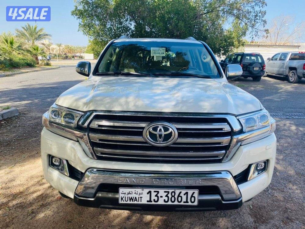 لاند كروز GX.R V8 ٢٠١٦ الساير عداد ٣٨٩ ألف شرط الفحص صبغ قطعتين فقط6