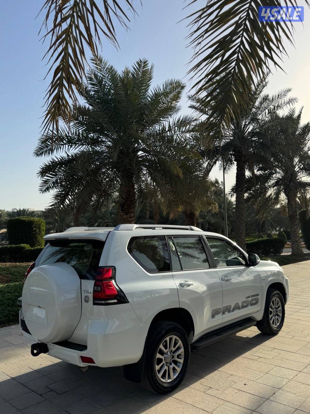 للبيع برادو 2021 ماشي 57 الف بيعة سريعة3