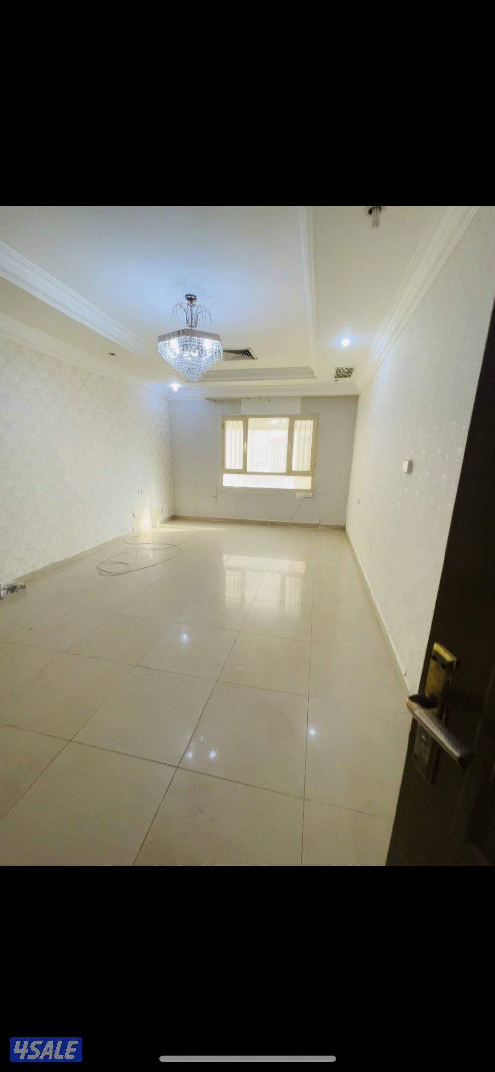 شقة للإيجار بإشبيلية قطعة ١ ب ٤٢٠ دينار1