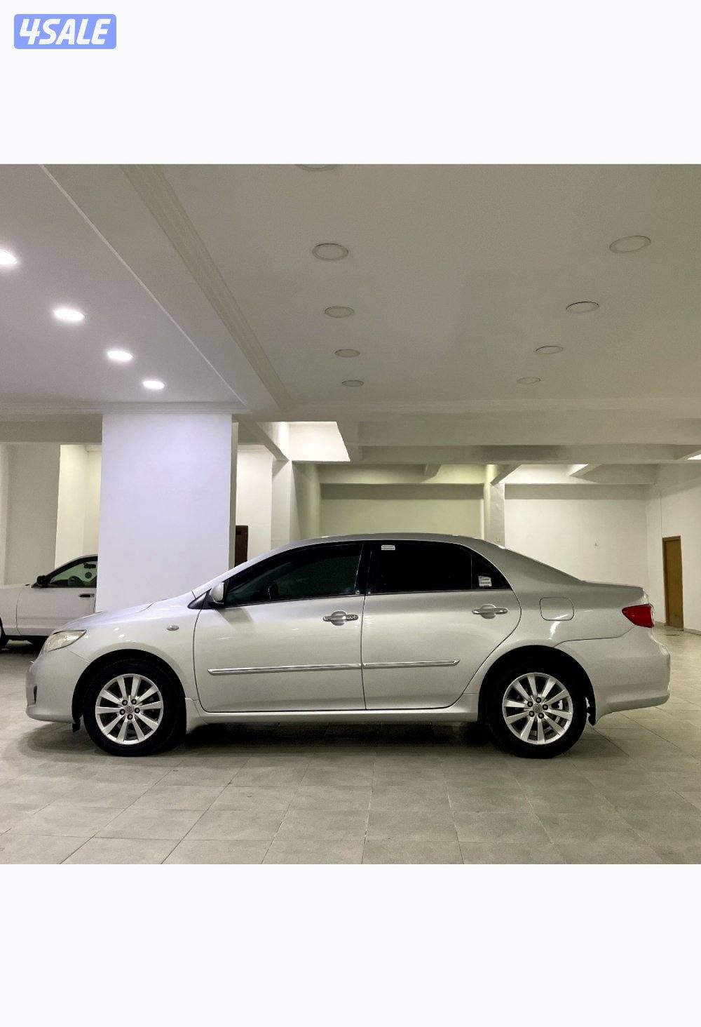 تويوتا كورولا بحالة ممتازة3