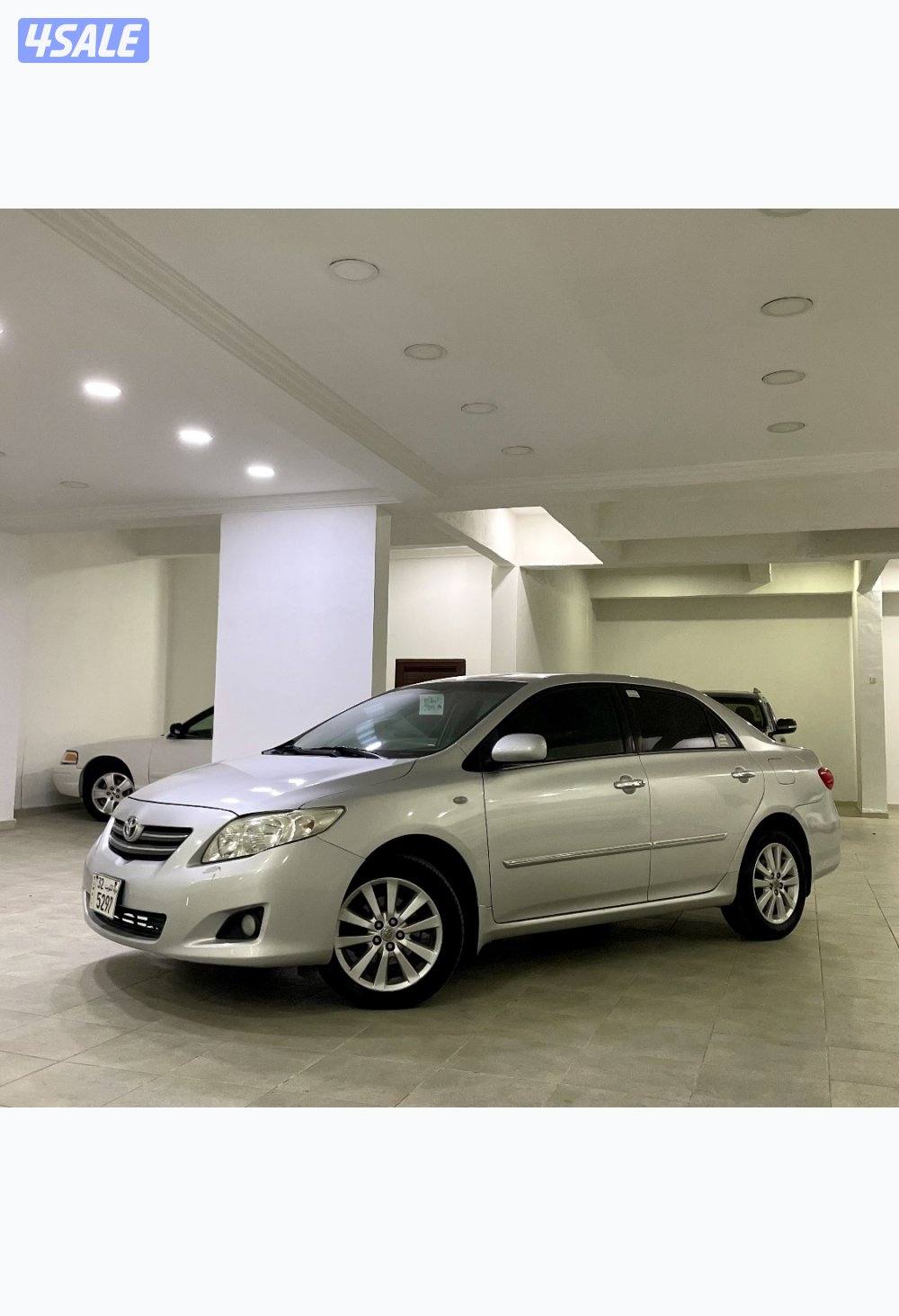 تويوتا كورولا بحالة ممتازة4