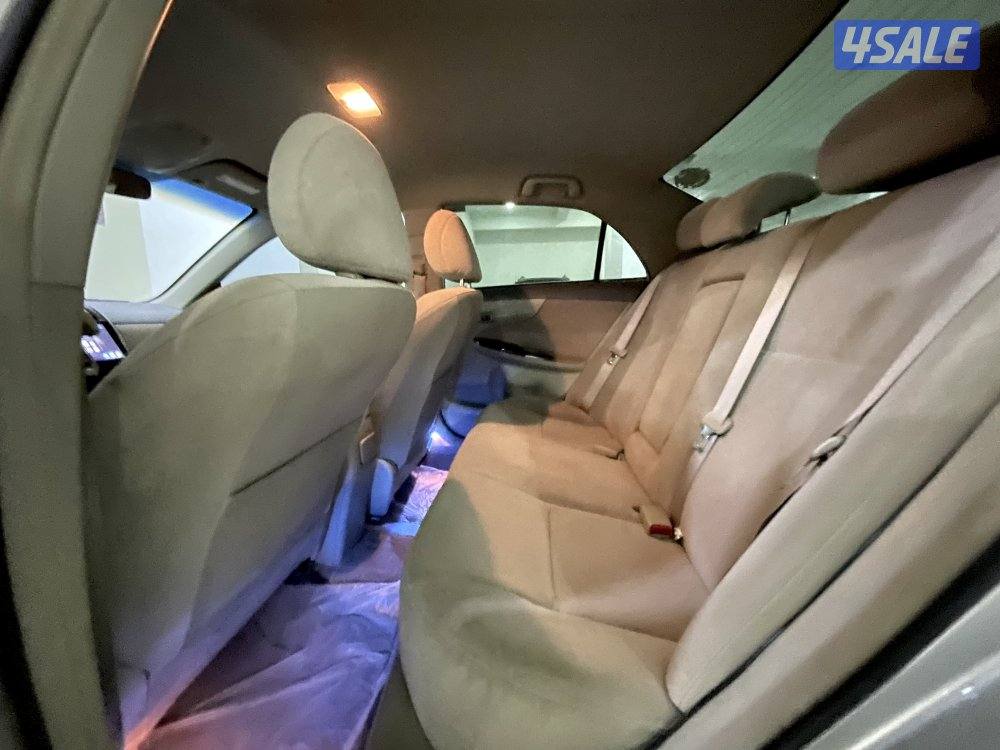 تويوتا كورولا بحالة ممتازة11