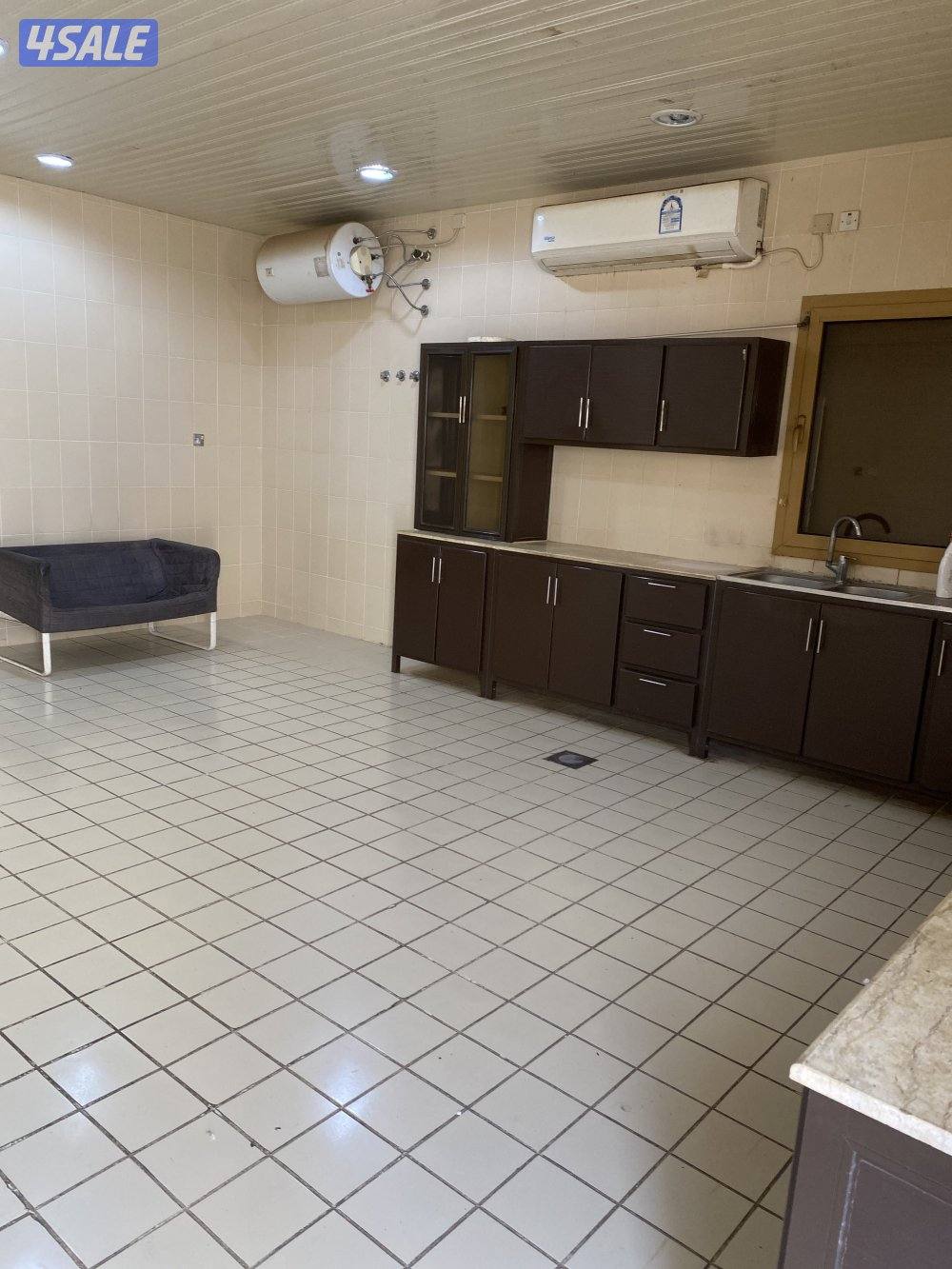 للايجار بيت بصباح الاحمد تكيف سنترال مطبخ راكب شترات مظلات سيارات ركبه6