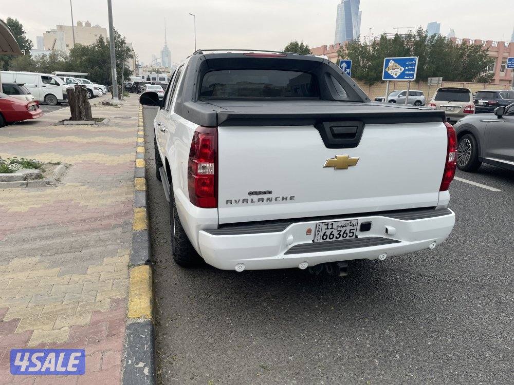 للبيع افلانش 2012 ابيض ماشي ٢٧٨٠٠٠ الف3