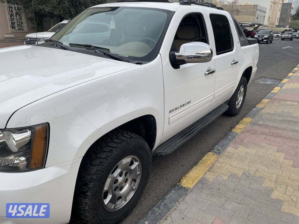 للبيع افلانش 2012 ابيض ماشي ٢٧٨٠٠٠ الف4