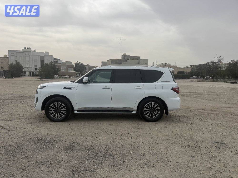 باترول ٣٢٠ ابيض مطفي مسجل بدفتر - بيمه سنه5