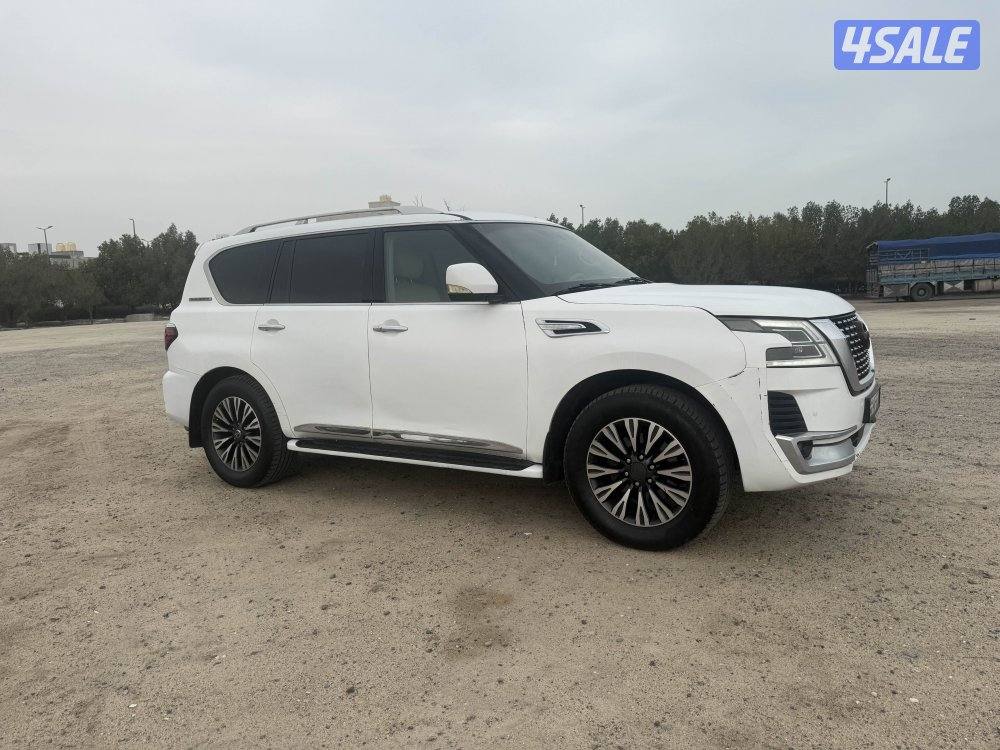 باترول ٣٢٠ ابيض مطفي مسجل بدفتر - بيمه سنه6