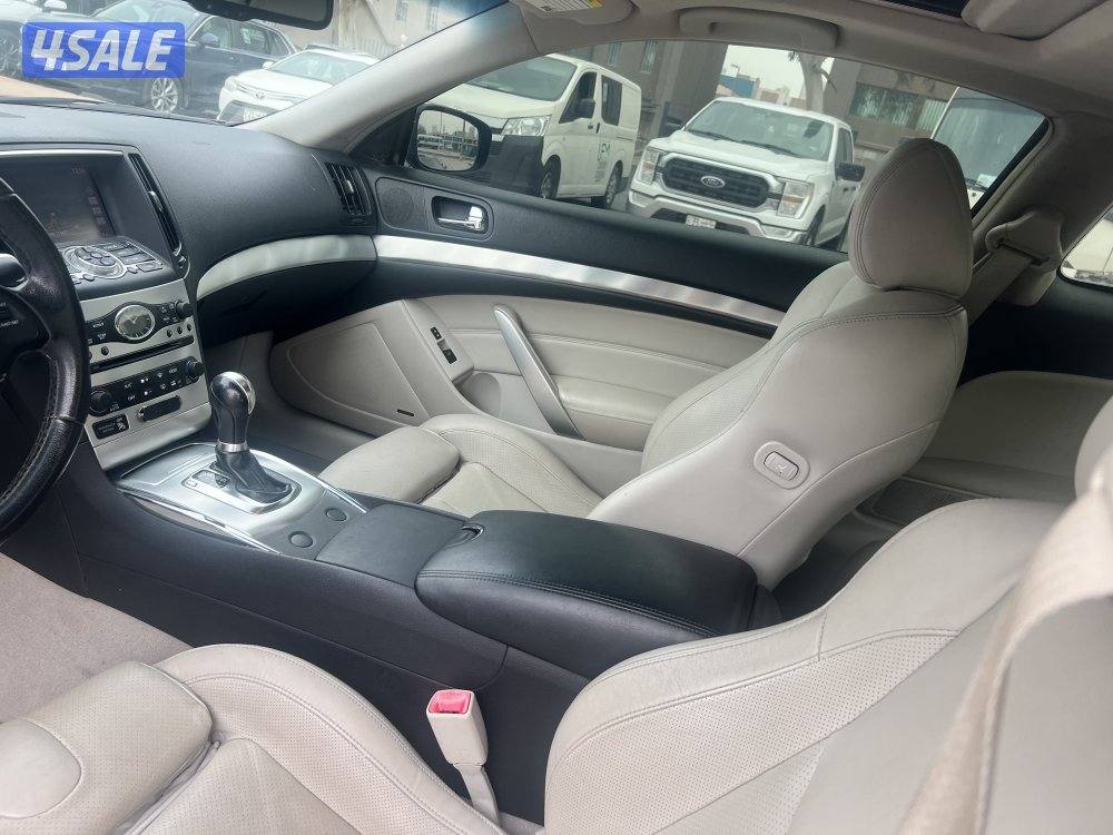 انفينتي Q60 S موديل 2016 للبيع8