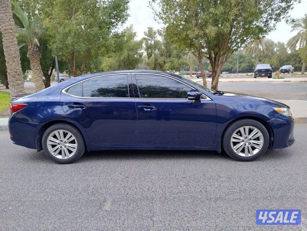 للبيع لكزز  Es250 موديل 2013 بحاله ممتازه سرفس وكاله6