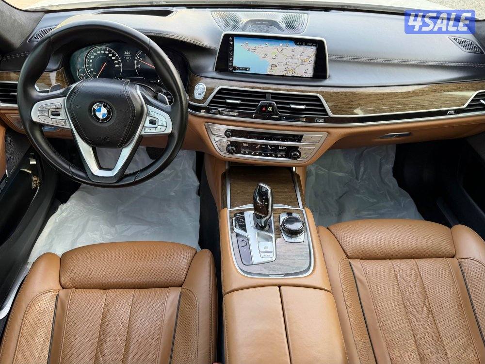 Bmw 750Li mpower package 88.000 km model 2016 full option agency servi8