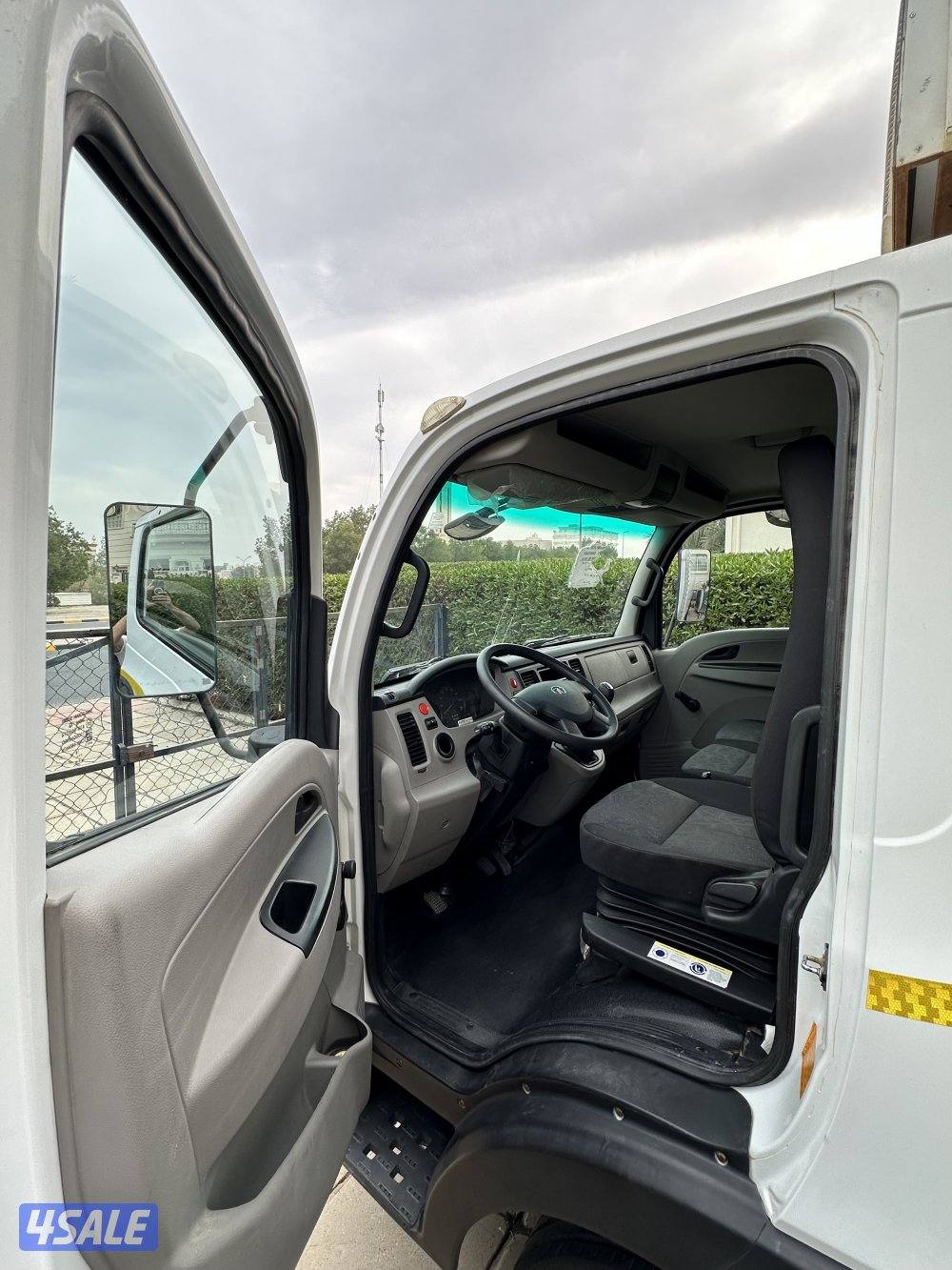 للبيع بقالة متنقلة تاتا 2019 ممشى بحدود ال 4000 كيلو البيع لأعلى سعر1