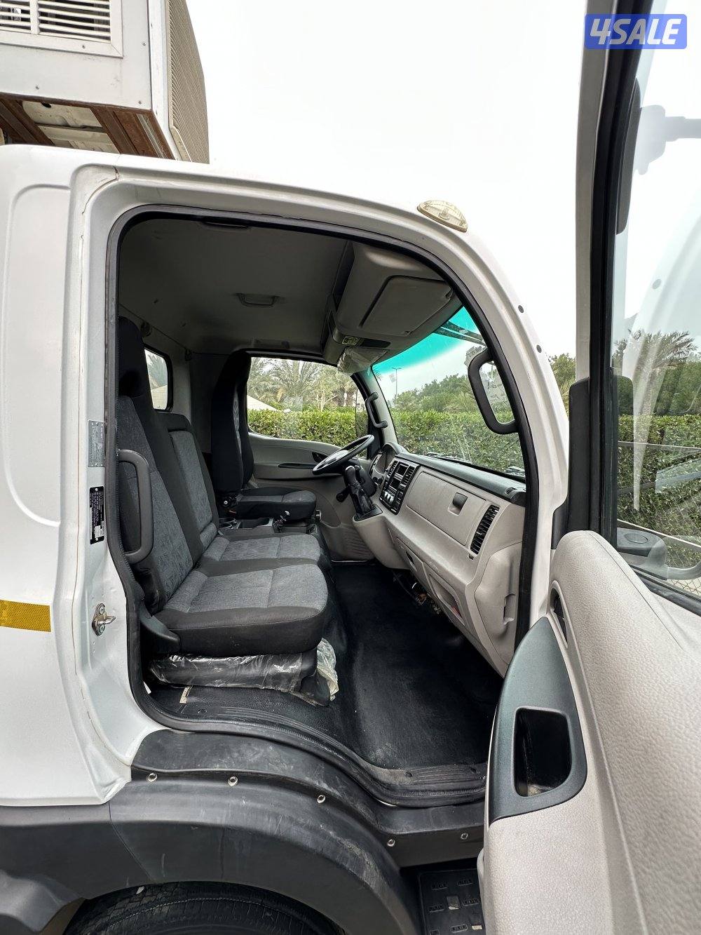 للبيع بقالة متنقلة تاتا 2019 ممشى بحدود ال 4000 كيلو البيع لأعلى سعر6