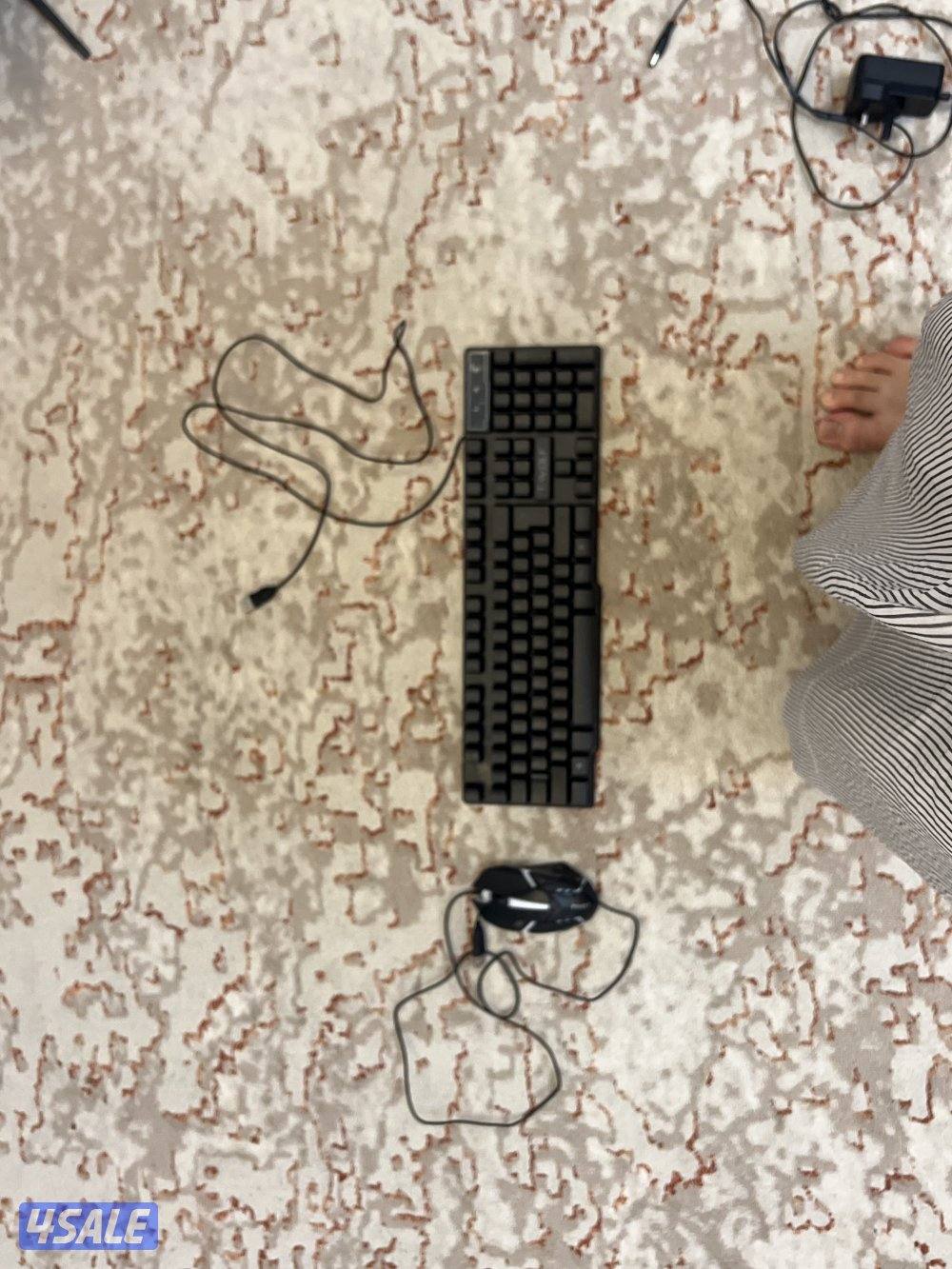 سوني فور للبيع متسعمل مع تلفاز وكيبورد ماوس3