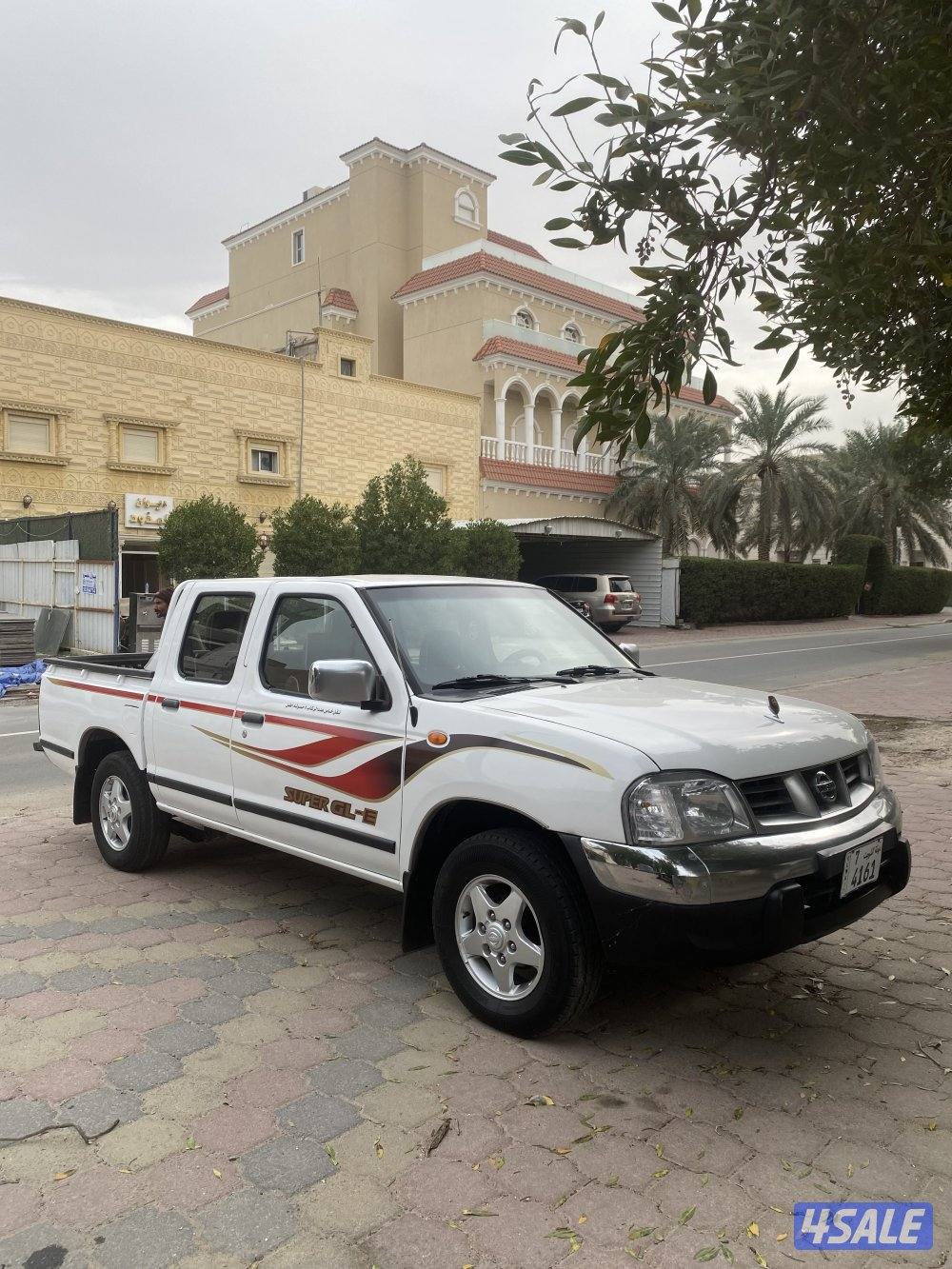 للبيع وانيت نيسان0