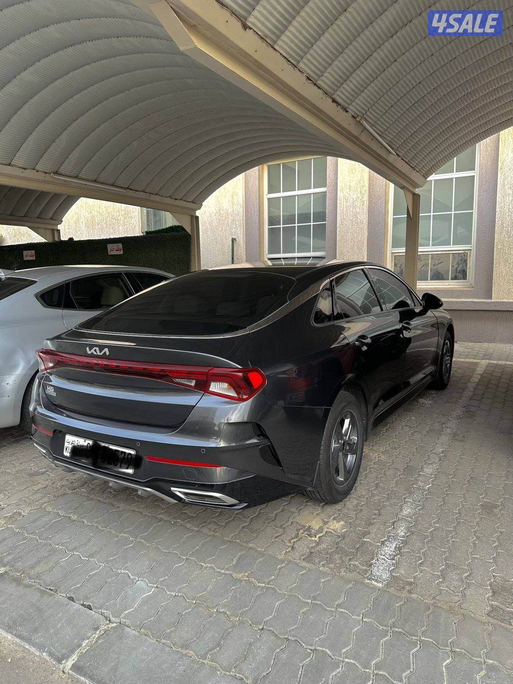 للبيع كيا K5 رمادي شرط الفحص سيرفس وكاله2
