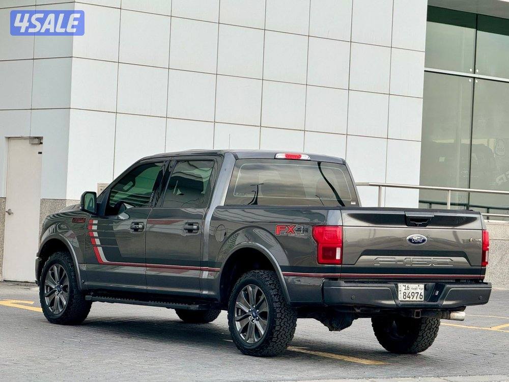 وانيت فورد لاريت  20182