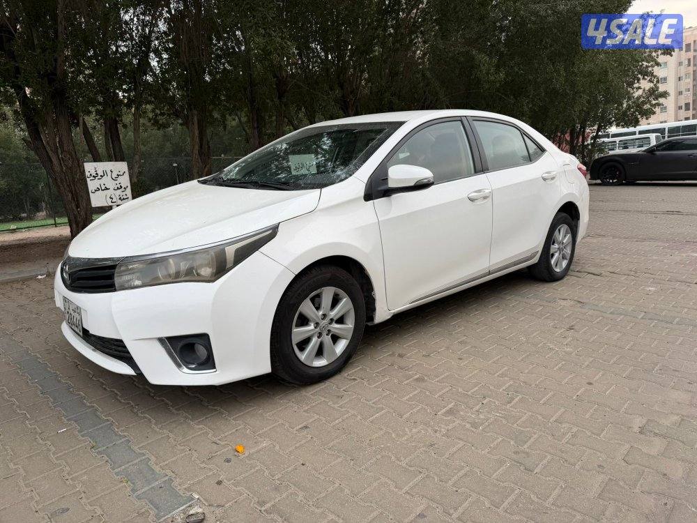 للبيع كورولا موديل 20140