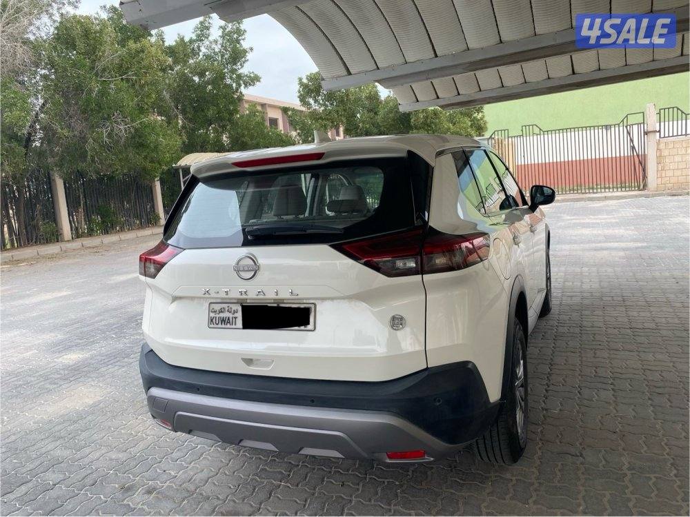 نيسان اكس تريل 2023 صبغ الوكاله عداد80 الف سيرفس منتظم وارد الوكاله3
