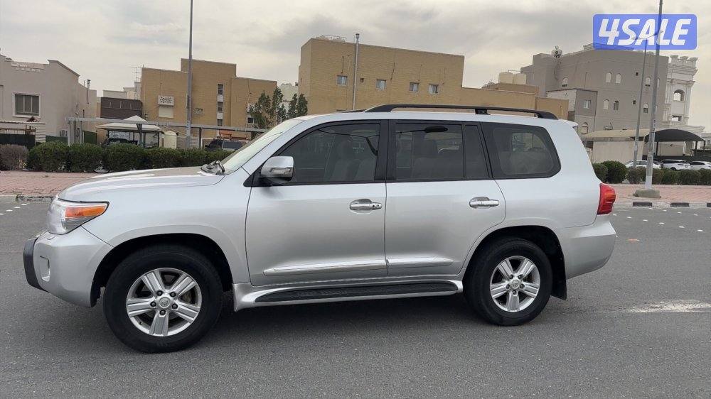 لاندكروزر 20120