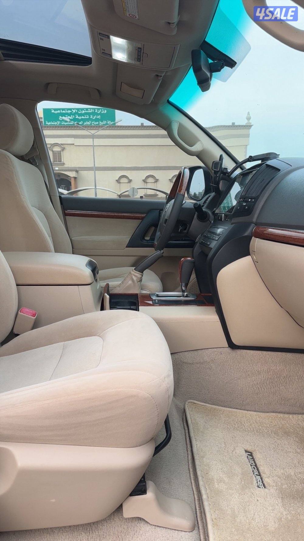 لاندكروزر 20121