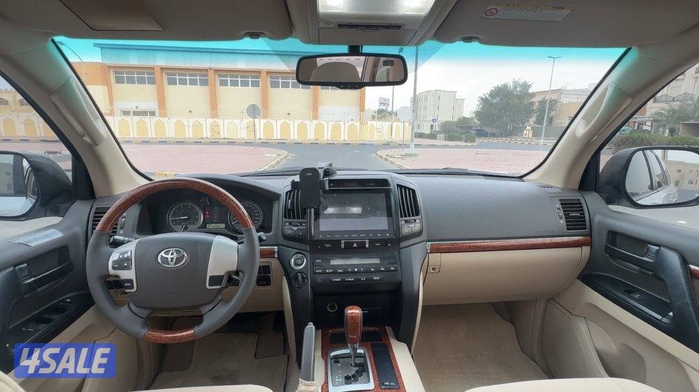 لاندكروزر 20122