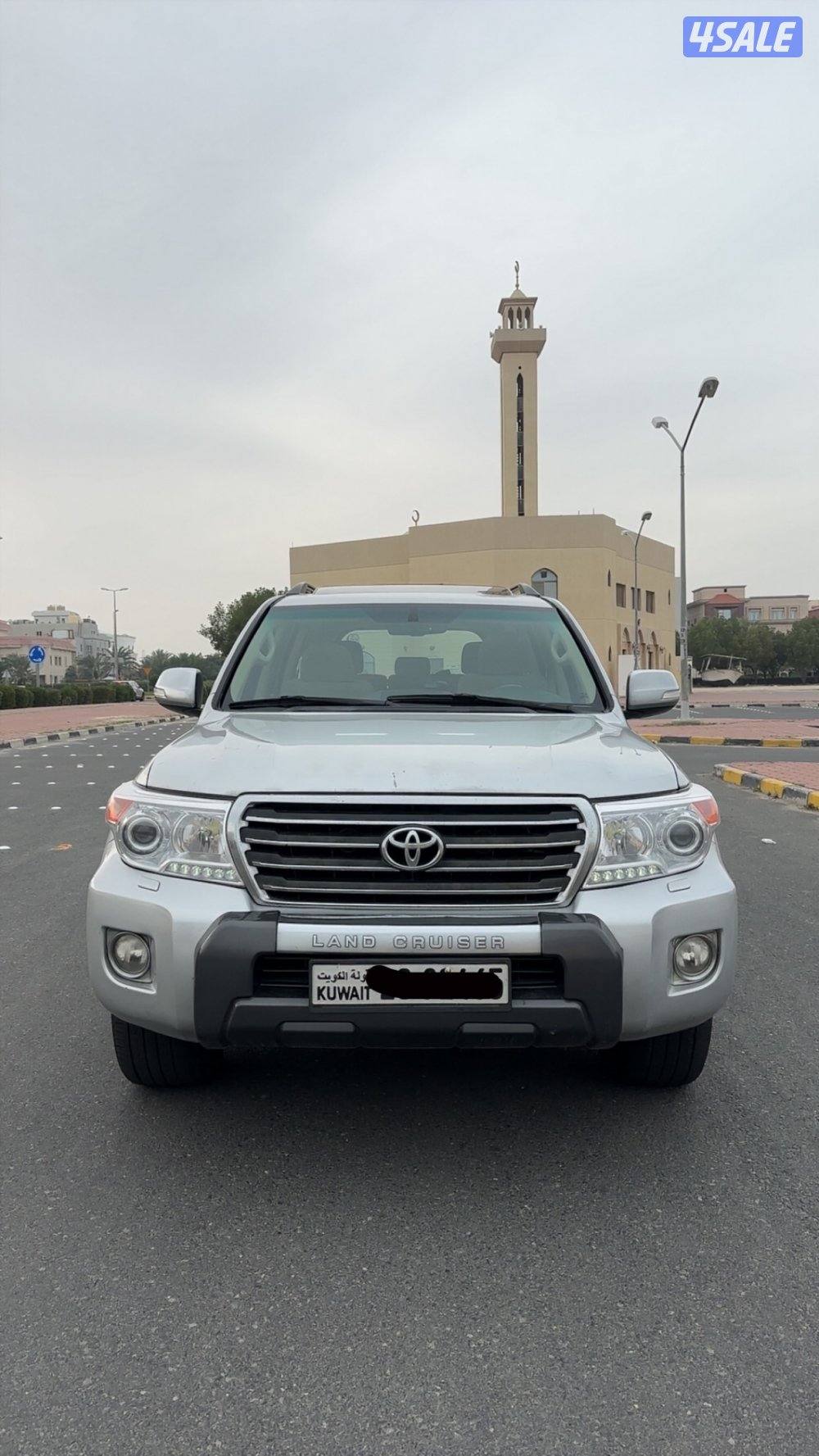 لاندكروزر 20125