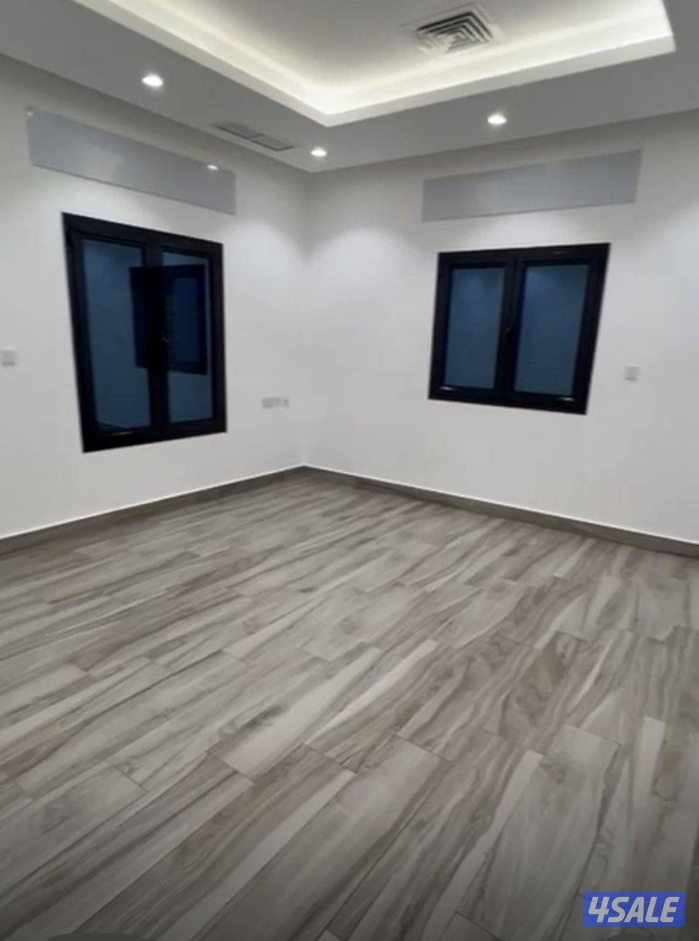 للايجار شقة تشطيب VIP موقع البيت مميز جدا1