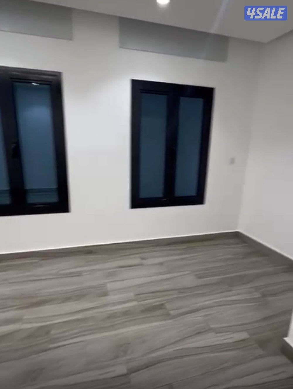 للايجار شقة تشطيب VIP موقع البيت مميز جدا4