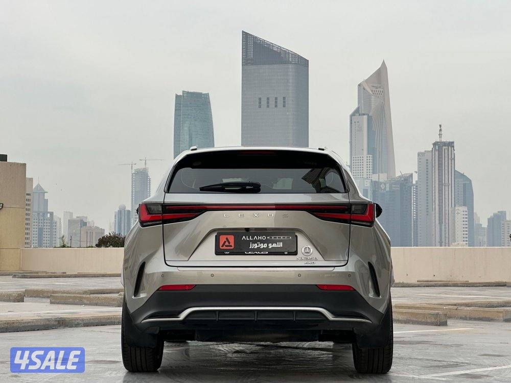 لكزسNX350 F SPORT موديل2024 عداد67الف وارد الساير تحت الكفاله4