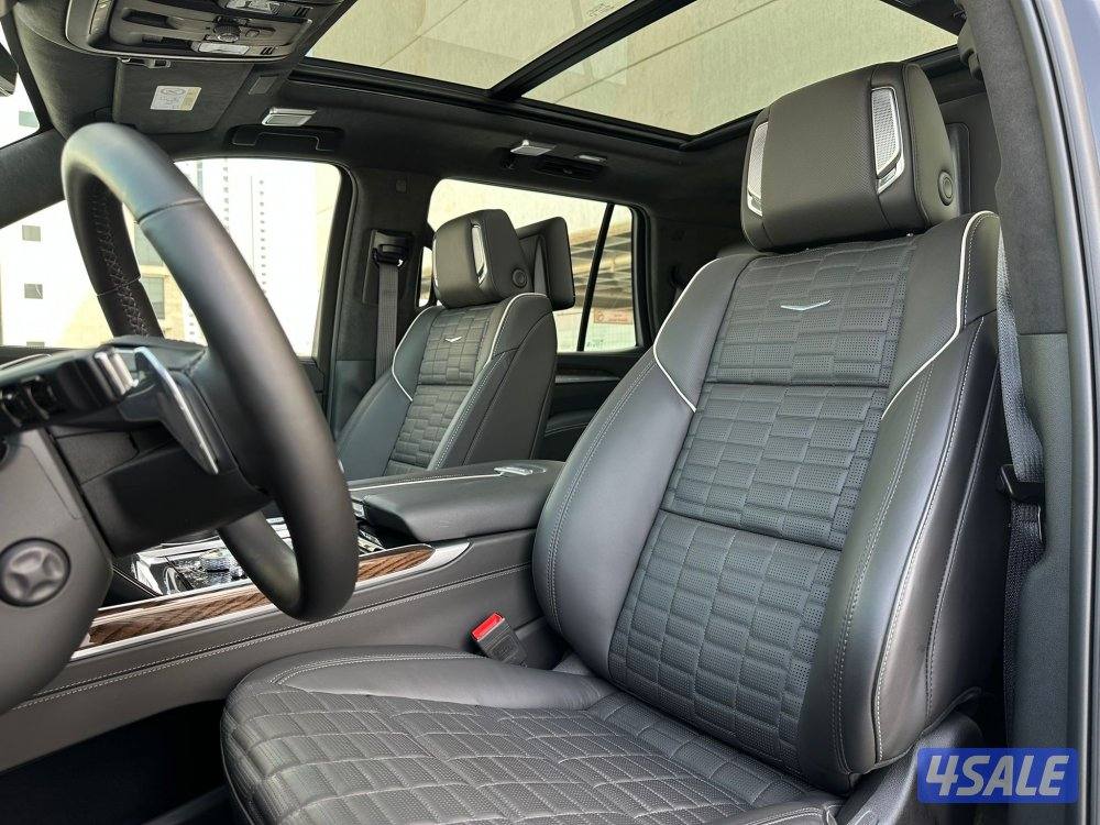 اسكاليدPLATINUM SPORTموديل2025 (اصفار) وارد الغانم تحت الكفاله+الصيانه8