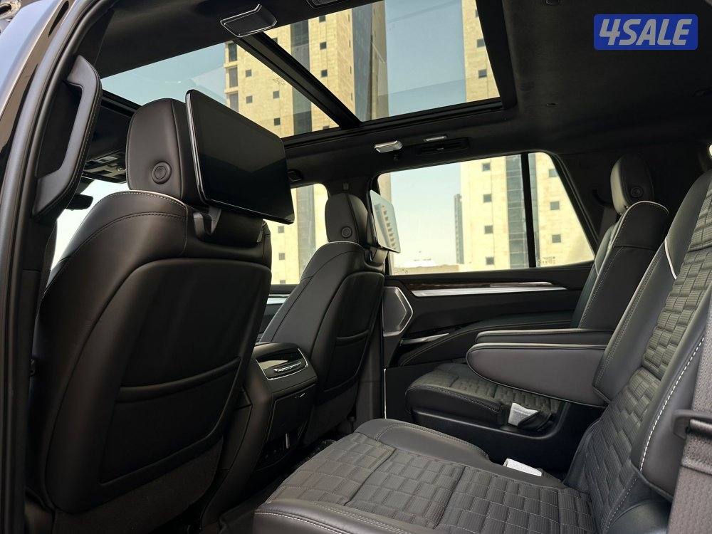 اسكاليدPLATINUM SPORTموديل2025 (اصفار) وارد الغانم تحت الكفاله+الصيانه14