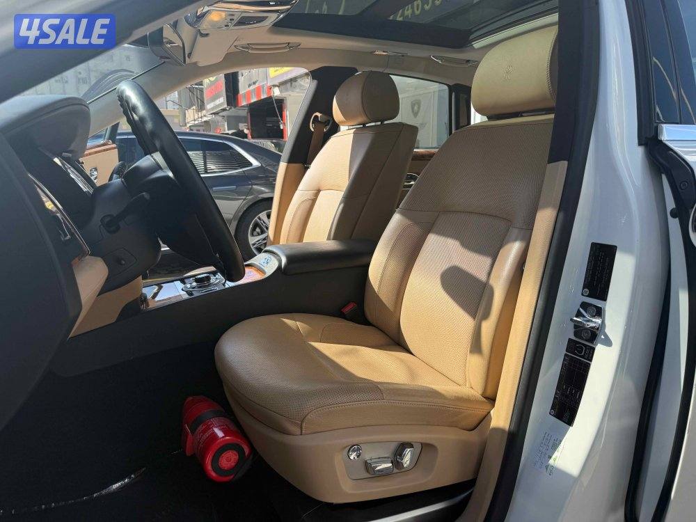 رولزرويس…جوست…موديل 2010 (قطع العداد 60 الف كم وكاله الكويت)7