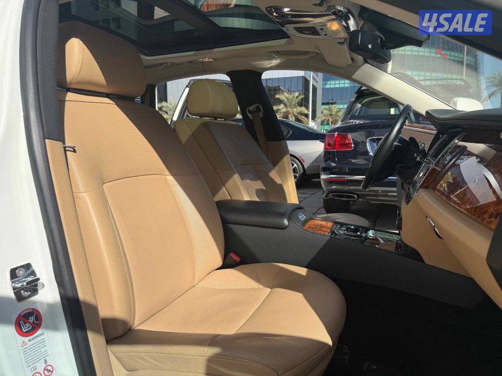 رولزرويس…جوست…موديل 2010 (قطع العداد 60 الف كم وكاله الكويت)13