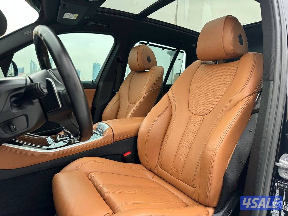 بي ام دبليوX5 موديل2022 عداد52الف وارد الغانم تحت الكفاله7