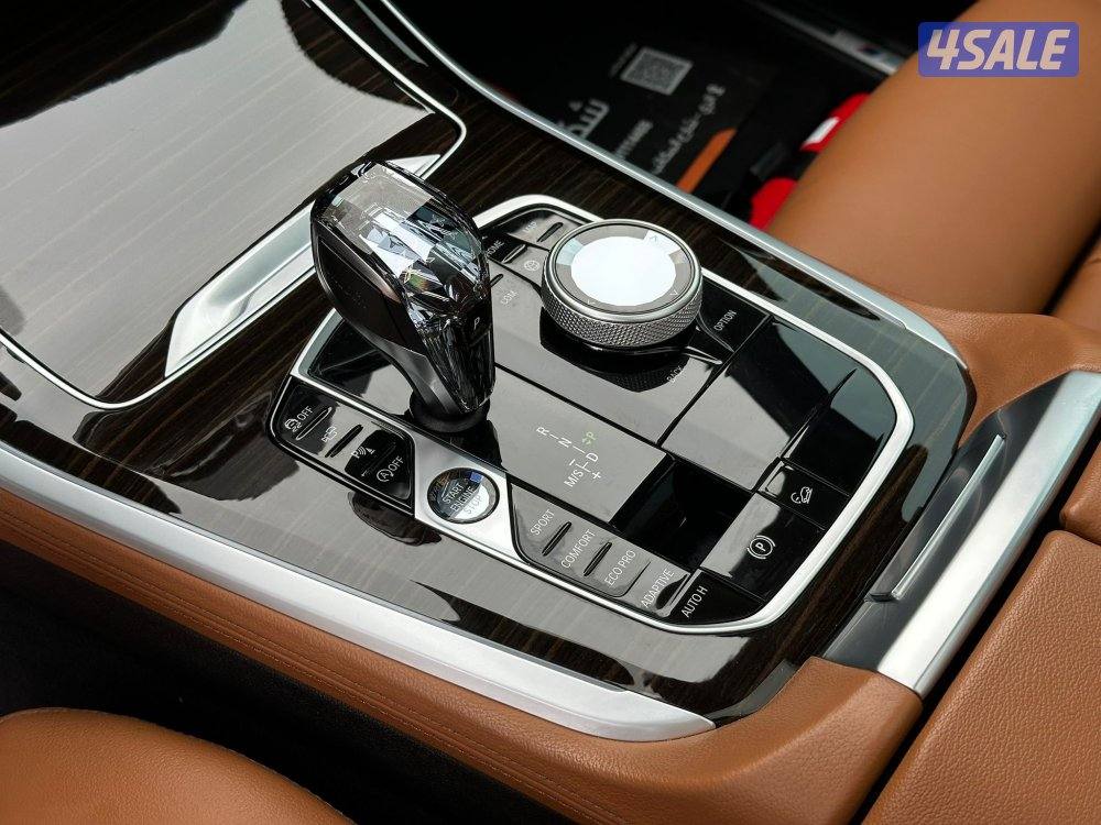 بي ام دبليوX5 موديل2022 عداد52الف وارد الغانم تحت الكفاله10