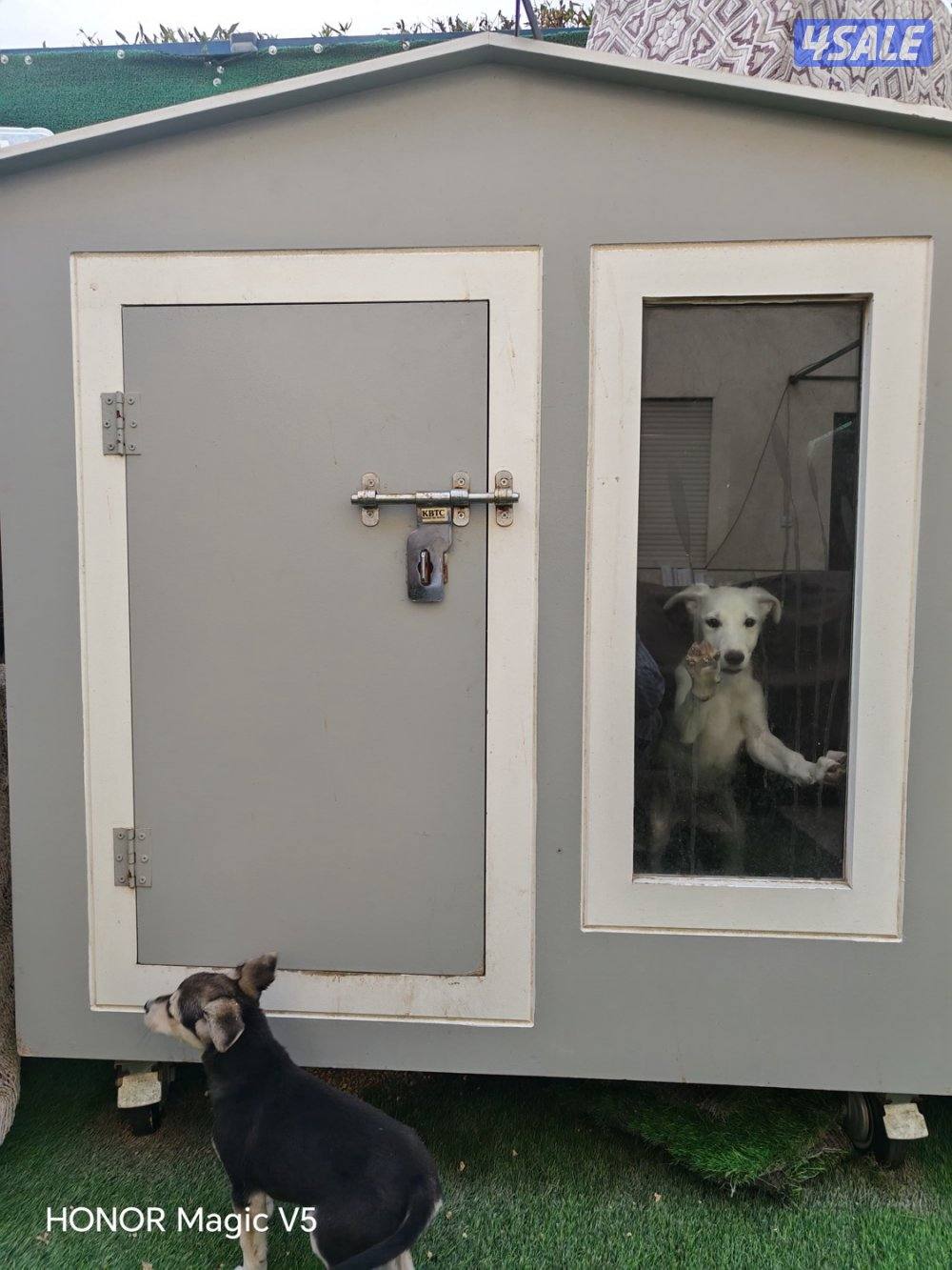 للبيع شالية معها وحدة تكييف طن ونص0