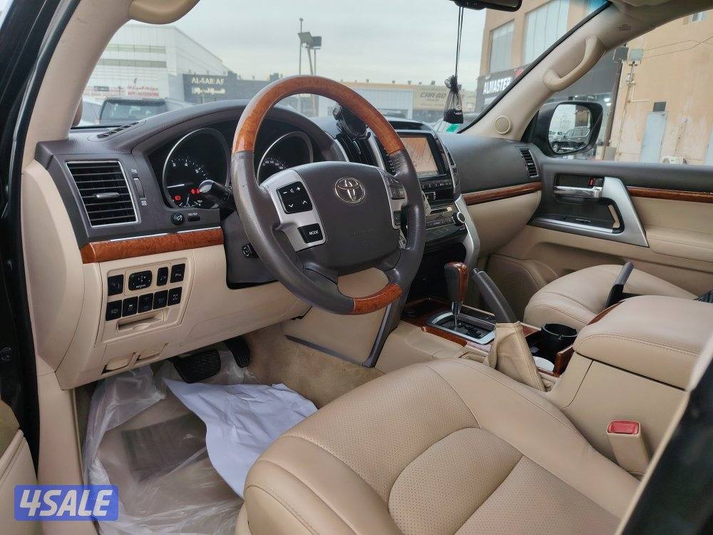 لاندكروزر VXR5