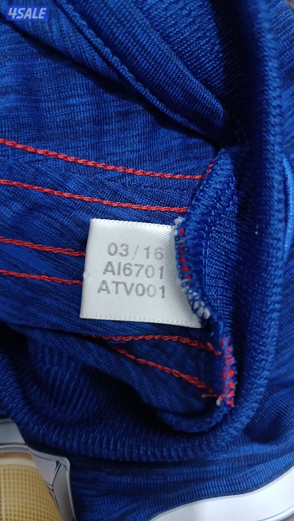 Manchester United 2016/17 away shirt in perfect condition3