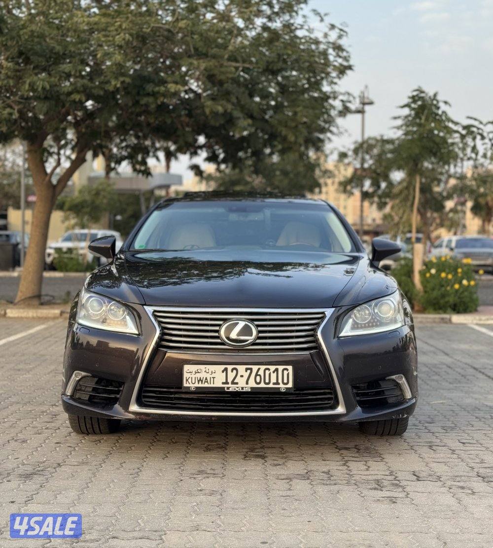 للبيع لكزس LS 460 L موديل 2014 الدرجه الأولي2