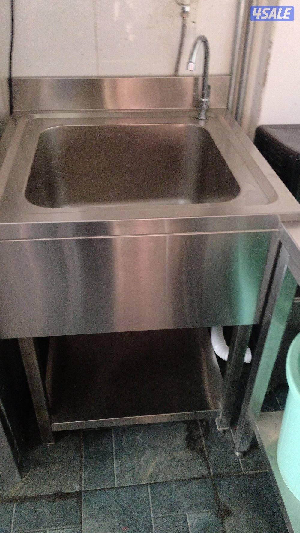 الري قطعه١شارع٣٢ قسيمه٤٣٩1