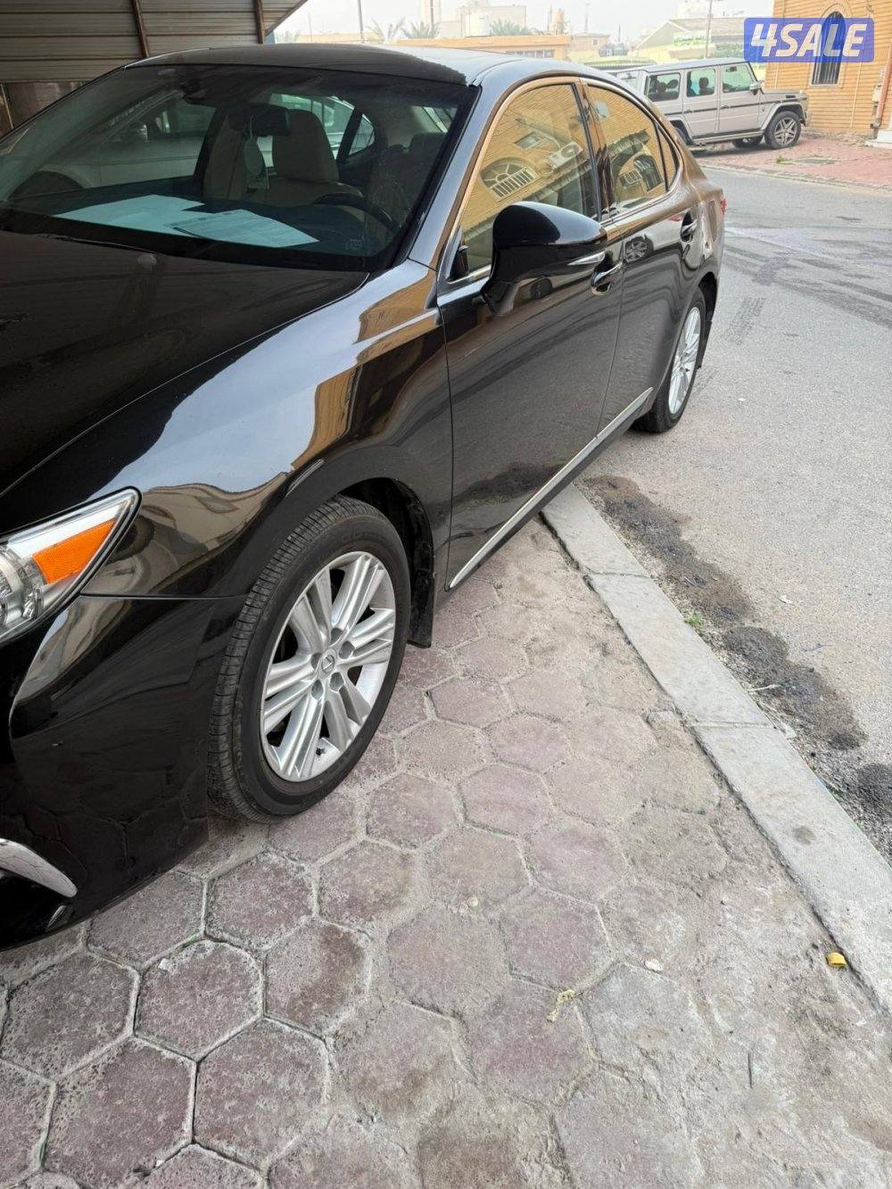 للبيع لكزس ES 350 صبغ الوكاله الدرجه الاولى ٢٠١٥ شرط الفحص1