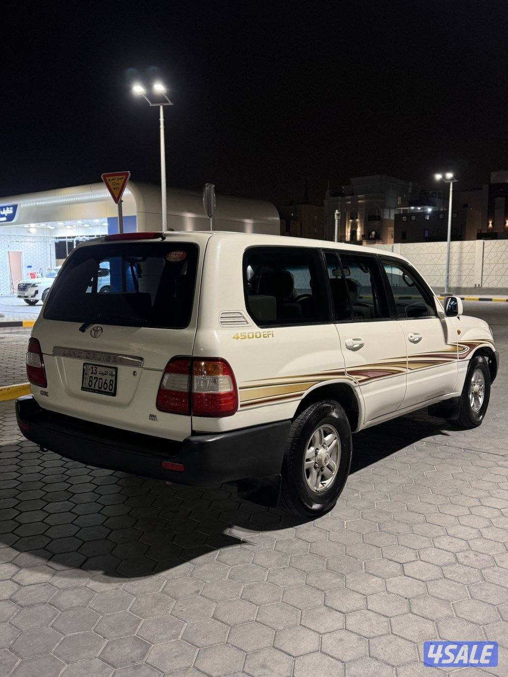 للبيع لاندكروز 2006 قير عادي2