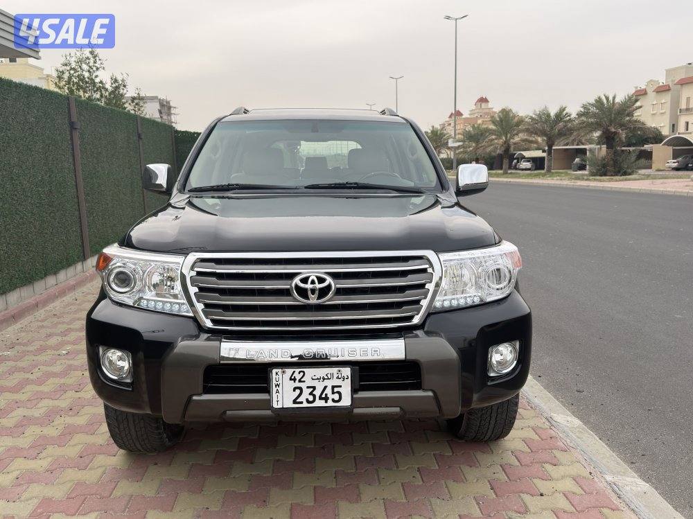 لاندكروزر 2010 gxr كامل المواصفات1