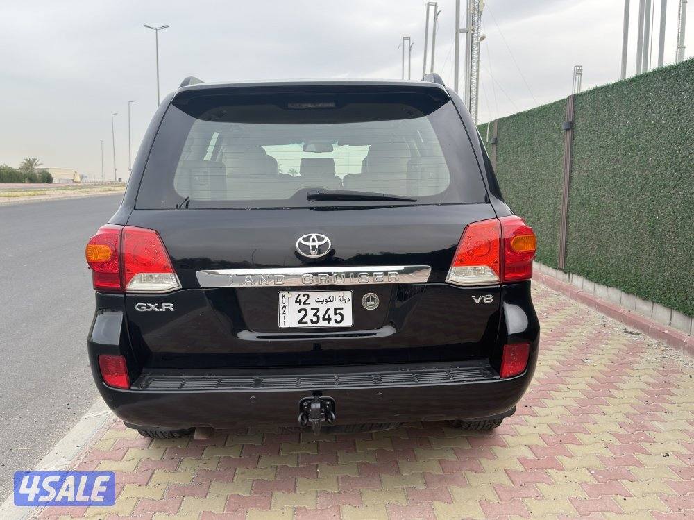 لاندكروزر 2010 gxr كامل المواصفات5