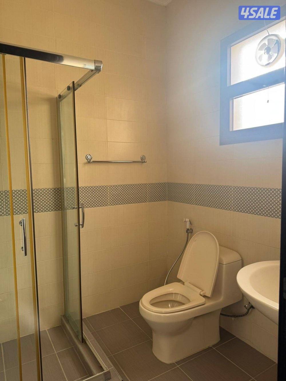 للايجار شقه بالدسمه قطعه ٥4