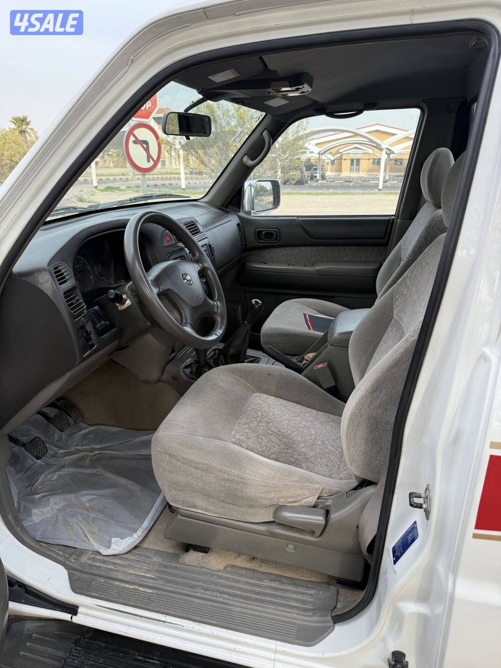 باترول وانيت موديل ٢٠١٥ قير عادي تلفون2