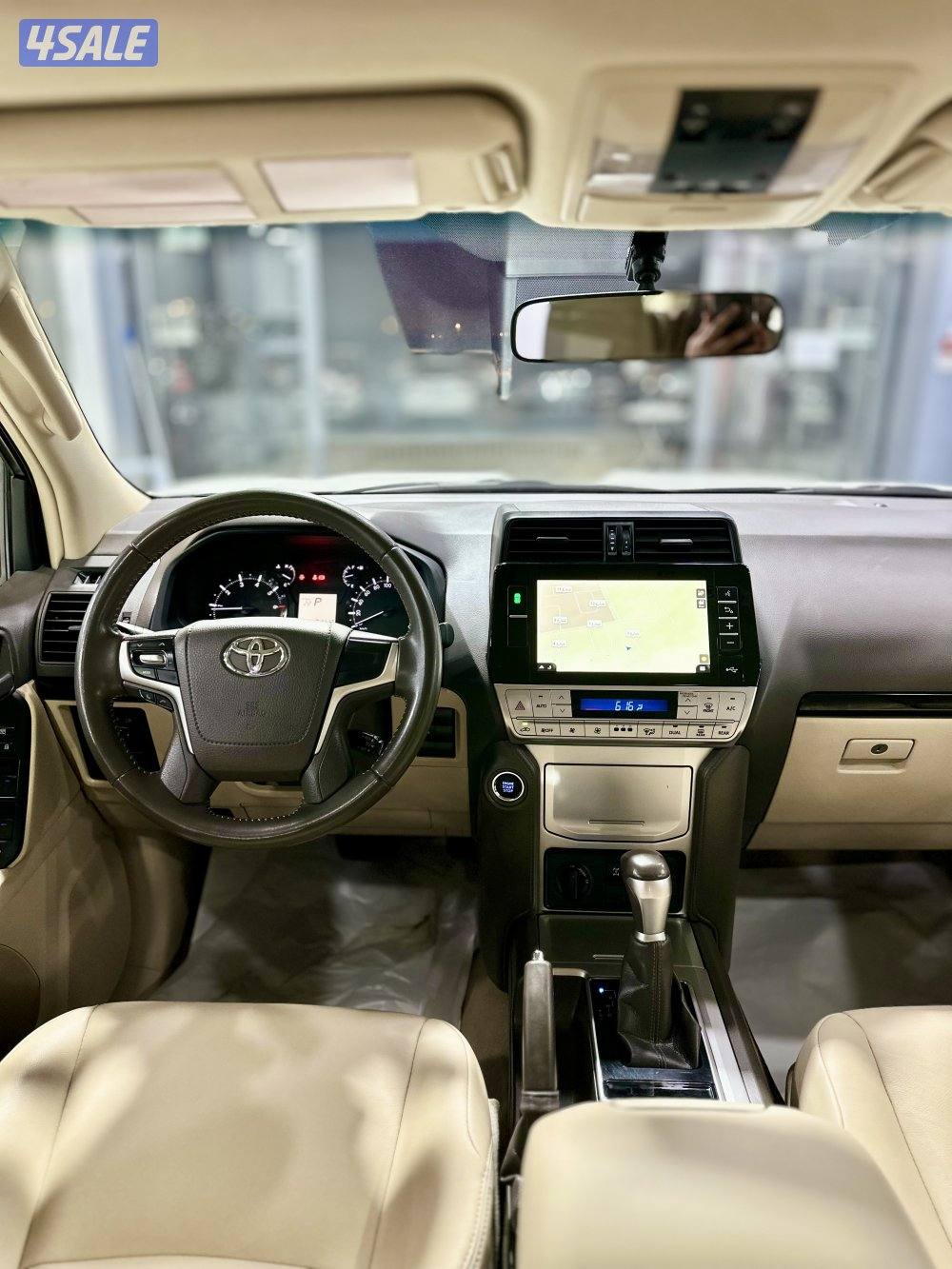 برادو TXL موديل 2022 ماشي 71 الف7