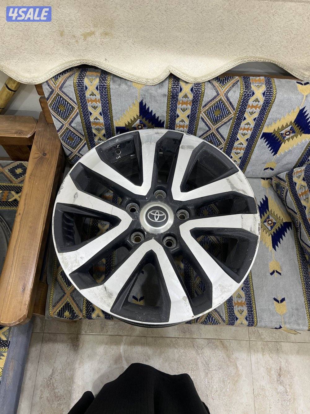 للبيع رنقات ٢٠١٩ ٣ اصليه ووحد تجاري التواصل0