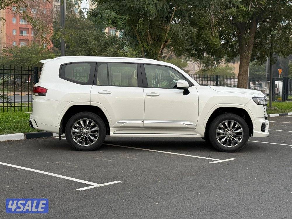 للبيع لاند كروز أيرو S بدون تيربو 2023 صبغ الوكاله3